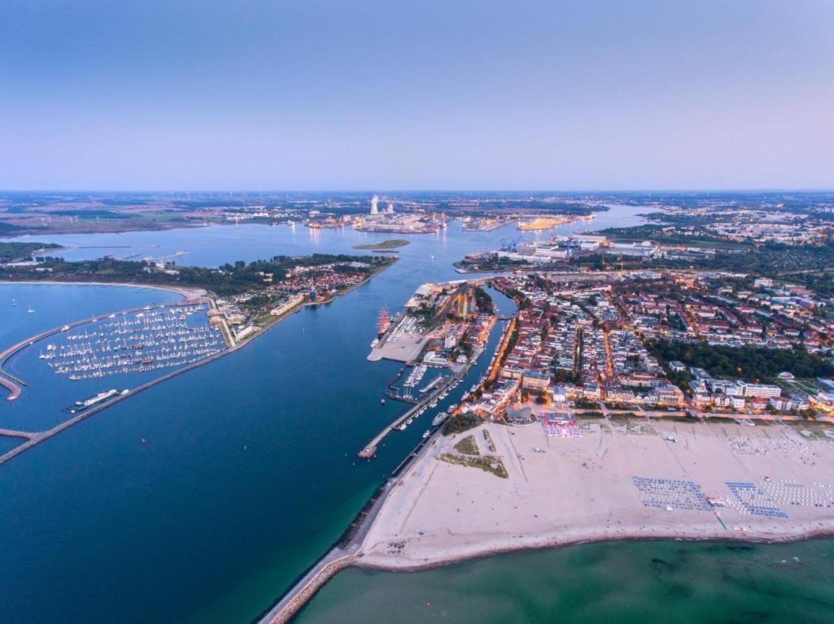 Doppelzimmer Cocktail, Direkt Am Alten Strom Rostock Bagian luar foto